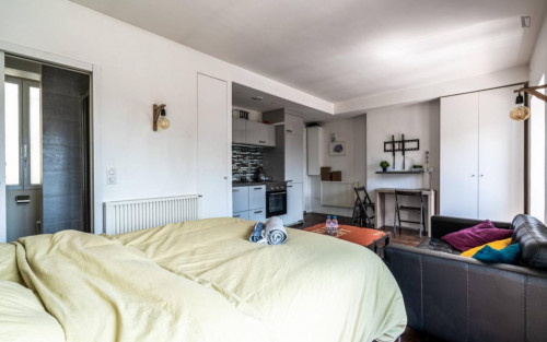 Very comfy studio in Paris close to Pont de Neuilly