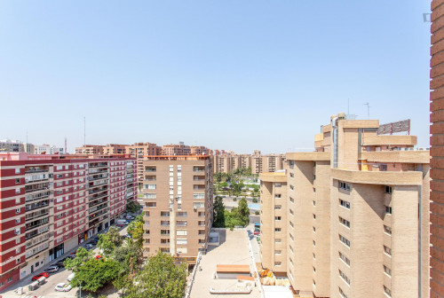 Bright 3-bedroom flat near Ciutat Universitaria  - Gallery -  5