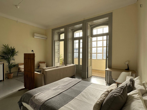 Ample and welcoming studio in Marquês de Pombal - Gallery - 24