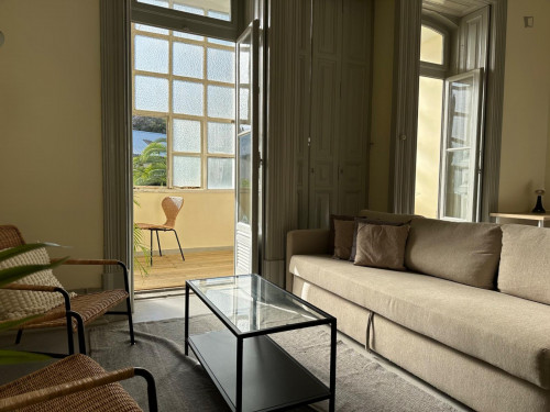 Ample and welcoming studio in Marquês de Pombal - Gallery - 22