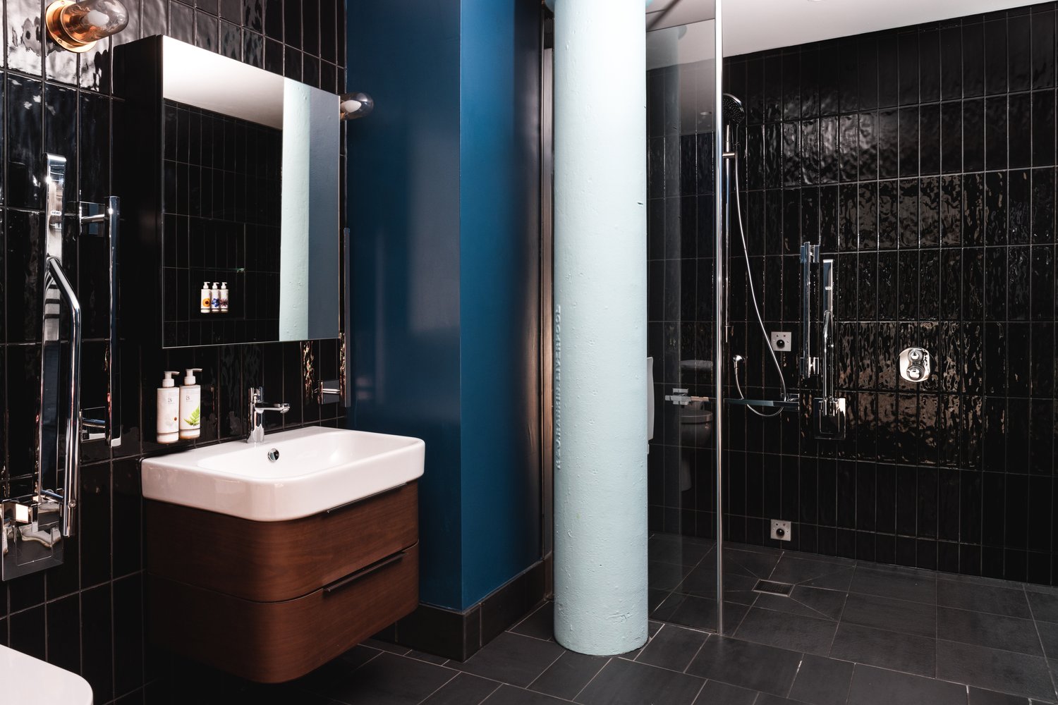  Studio Apartment  -  Manchester Canal Side  - Gallery -  7