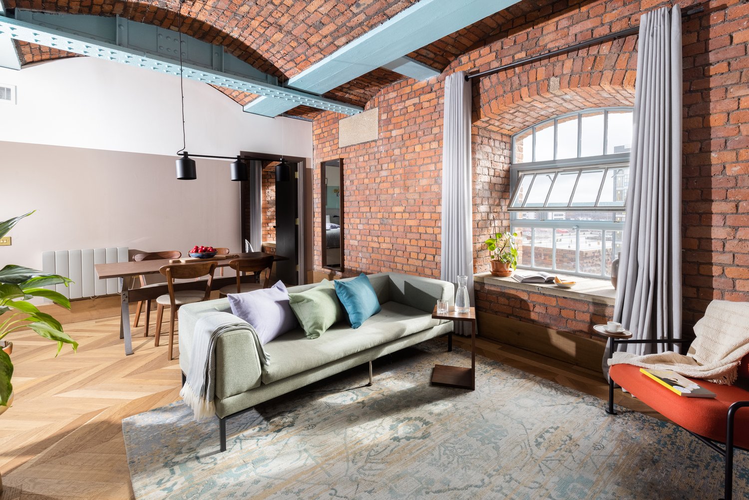 Deluxe 1 Bed Apartment - Manchester Canal Side - Gallery - 4