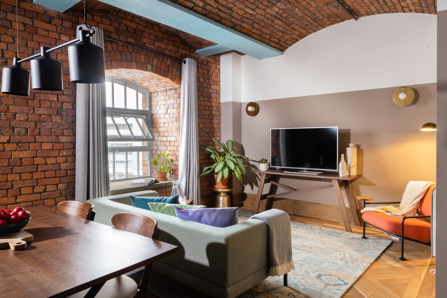 Deluxe 1 Bed Apartment - Manchester Canal Side - Gallery - 9