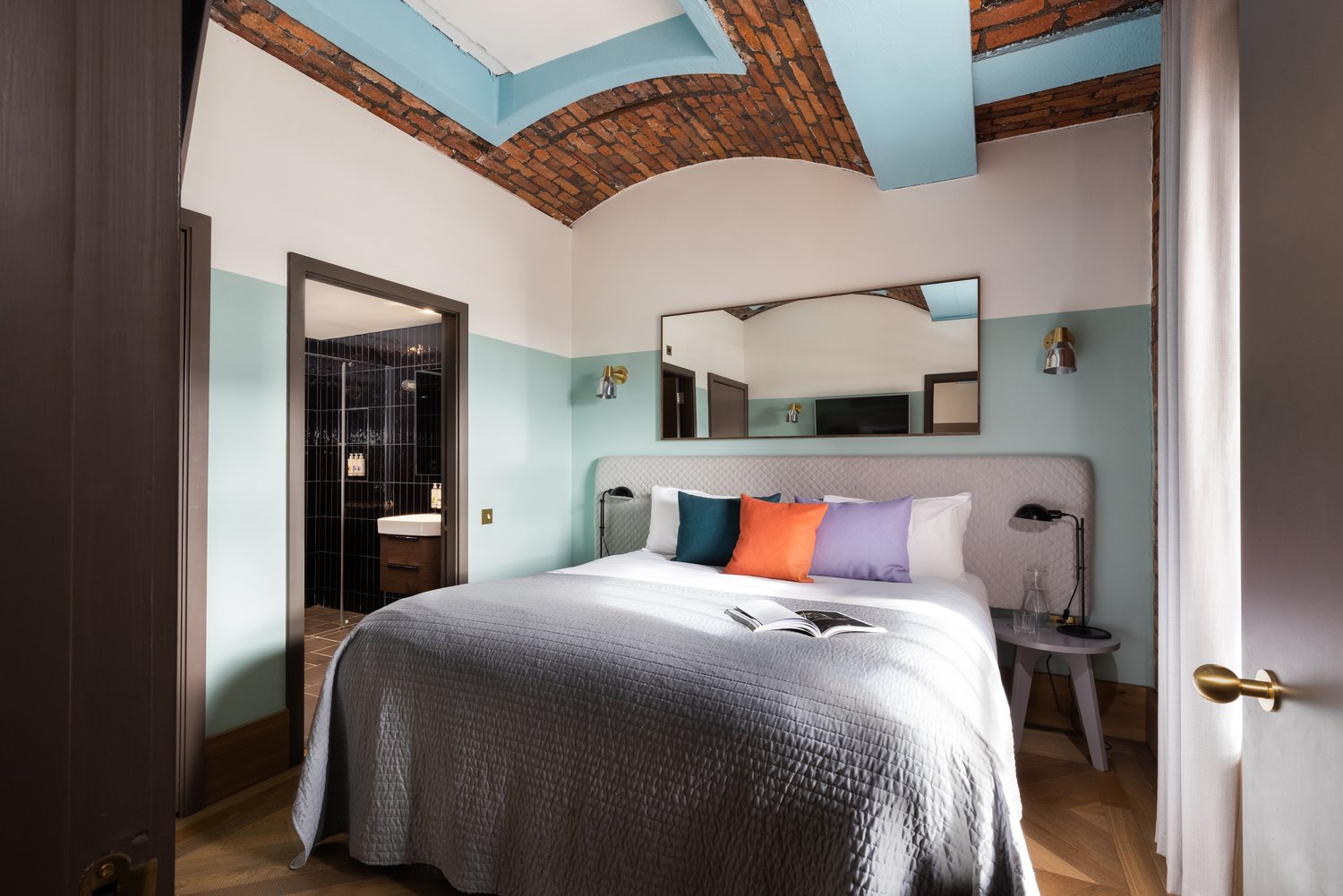  Deluxe 1 Bed Apartment  -  Manchester Canal Side  - Gallery -  5