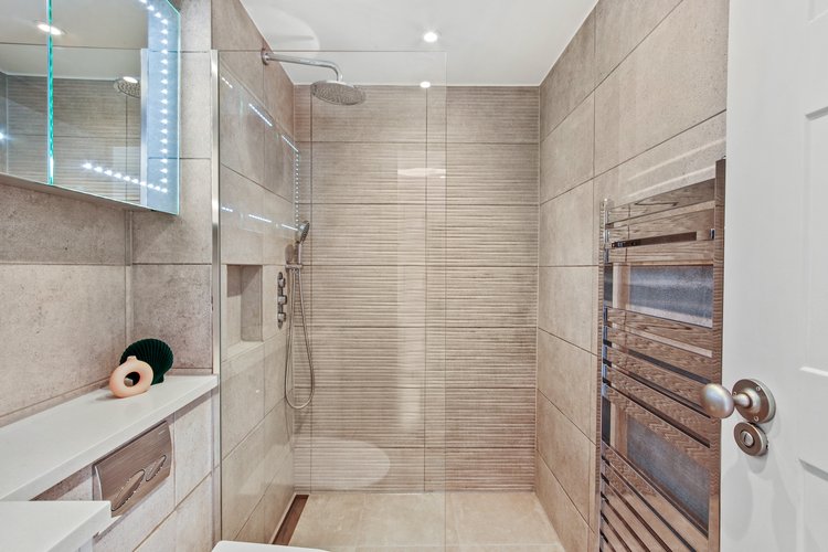 One Bed Apartment - Regent's Residences - Gallery - 2