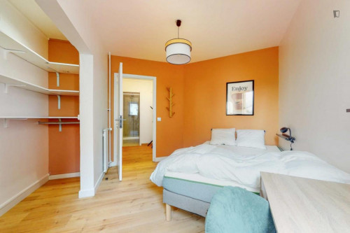 Charming double bedroom in Asnieres-sur-seine