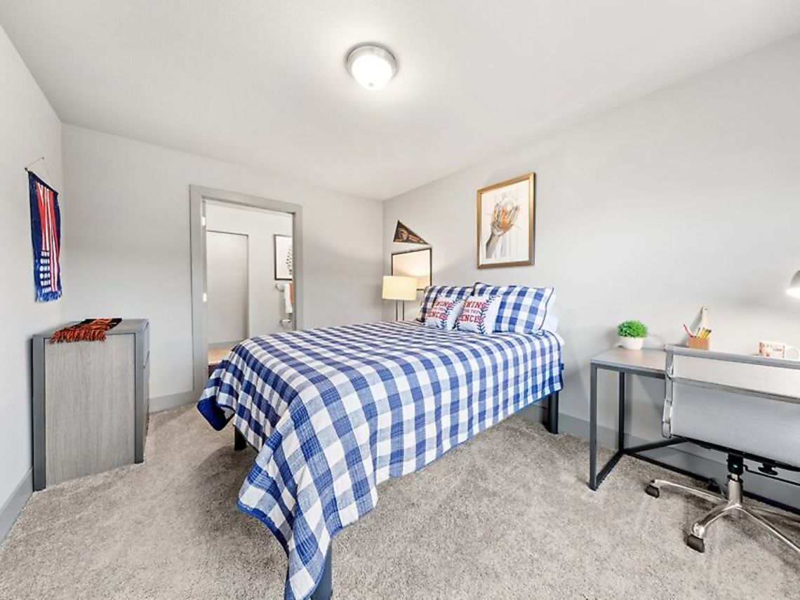  4 Bed, 4 Bath Classic  -  Yugo Corvallis Domain  - Gallery -  1