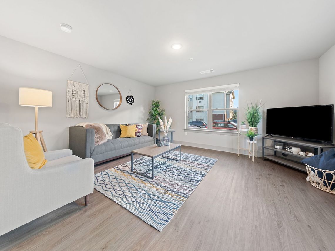  4 Bed, 4 Bath Townhome  -  Yugo Corvallis Domain  - Gallery -  6