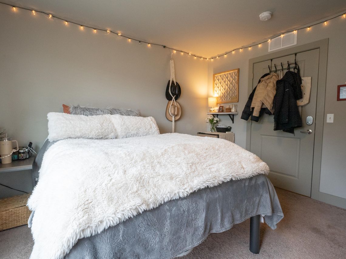  2 Bed, 2 Bath  -  Yugo Corvallis Domain  - Gallery -  1