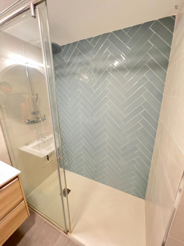 Comfy double bedroom in a renovated apartment close to Teatre La Plazeta - Gallery - 8