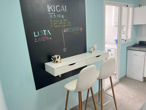 Comfy double bedroom in a renovated apartment close to Teatre La Plazeta - Gallery - 23