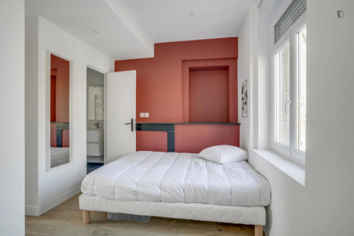Nice double ensuite bedroom close to Institut Catholique d'Arts et Métiers