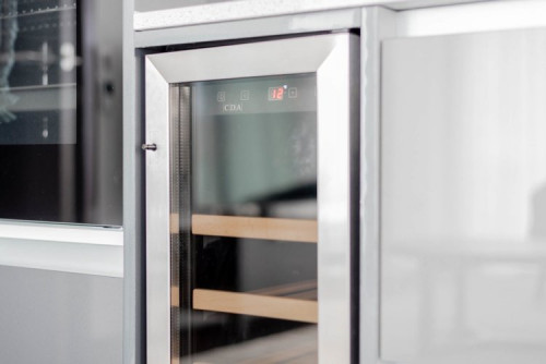 Royal Mint Street  - Gallery -  4