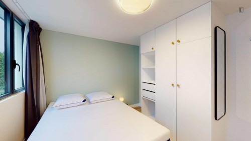 Beautiful double ensuite bedroom in Roquette