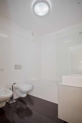 Modern 2-bedroom apartment near Casa da Música