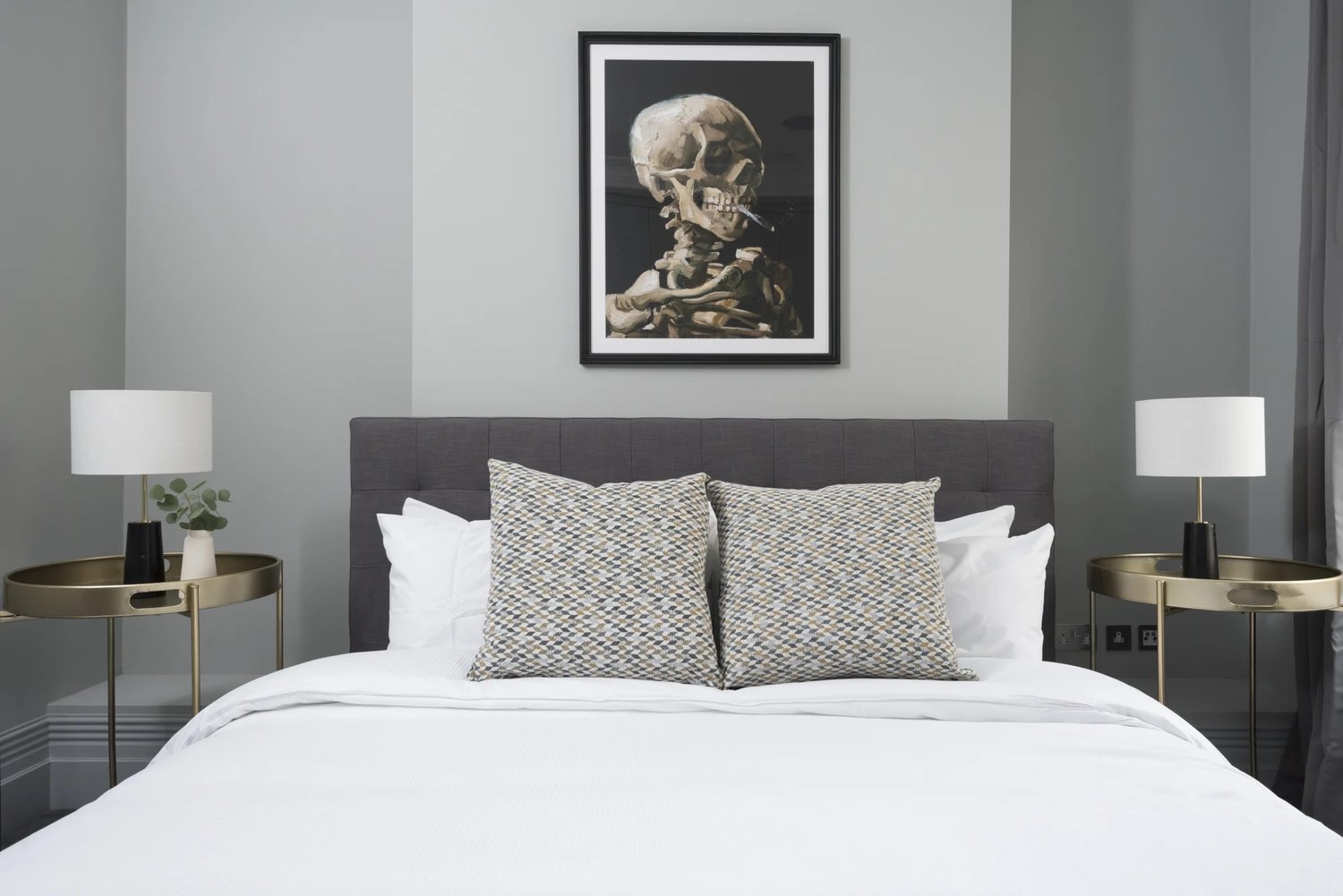 2 Bedroom, 1 Bathroom - Museum St - Gallery - 7