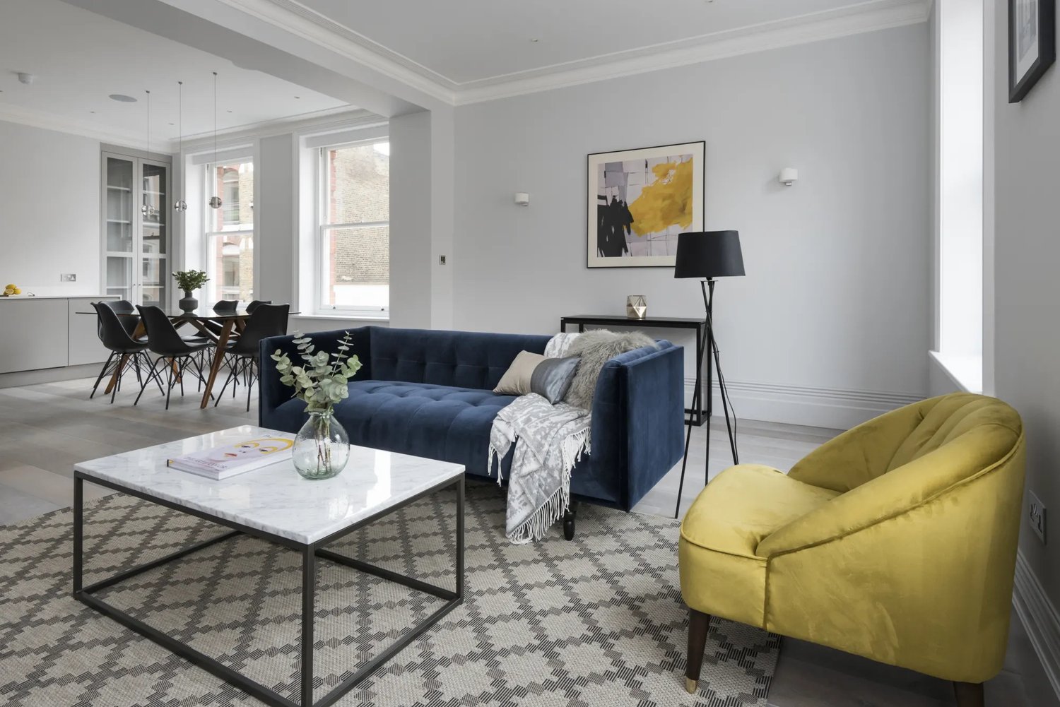 3 Bedroom, 2 Bathroom - Museum St - Gallery - 5