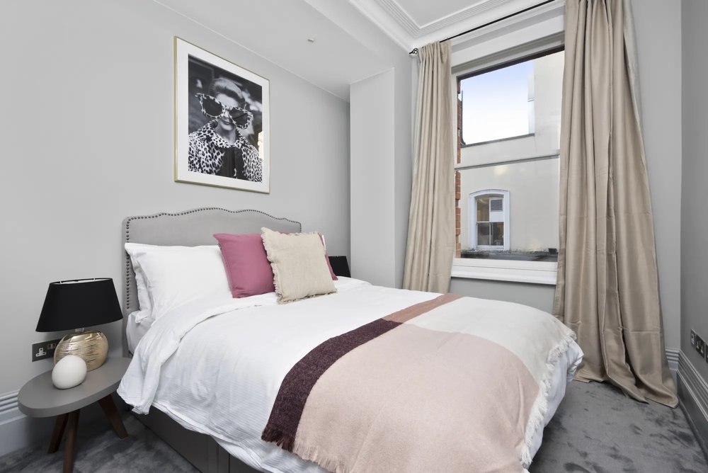 1 Bedroom, 1 Bathroom - Museum St - Gallery - 5