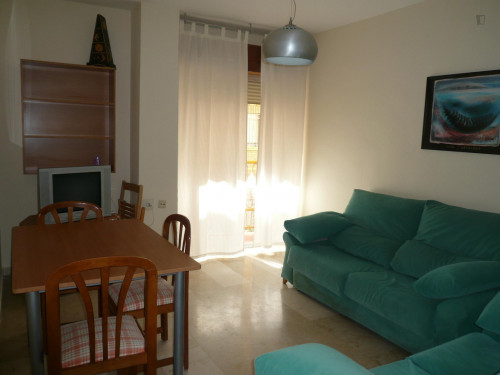 Simple single bedroom near Parque García Lorca
