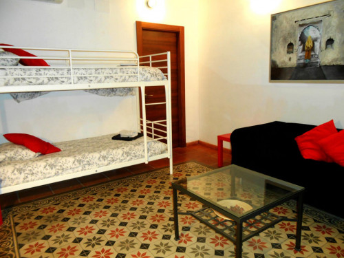 Tasteful 1-bedroom apartment in the vibrant centre of Granada