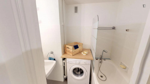 Pleasant double bedroom  next to the Centre Commercial Espace Saint Georges - Gallery - 12