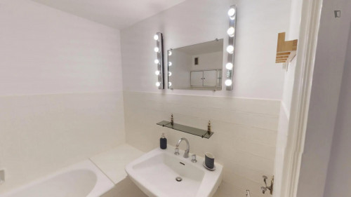 Pleasant double bedroom  next to the Centre Commercial Espace Saint Georges - Gallery - 11