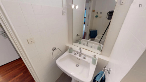 Pleasant double bedroom  next to the Centre Commercial Espace Saint Georges - Gallery - 13