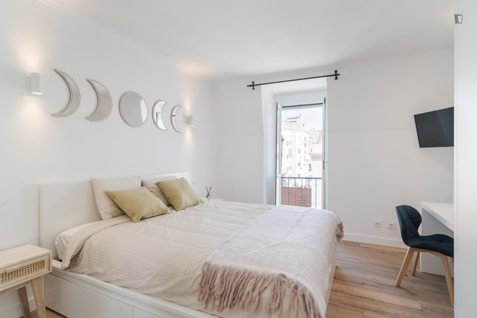  Homely Double Bedroom In A 6-Bedroom Apartment Near Arroios Metro Station  -  Homely double bedroom in a 6-bedroom apartment near Arroios metro station  - Gallery -  1