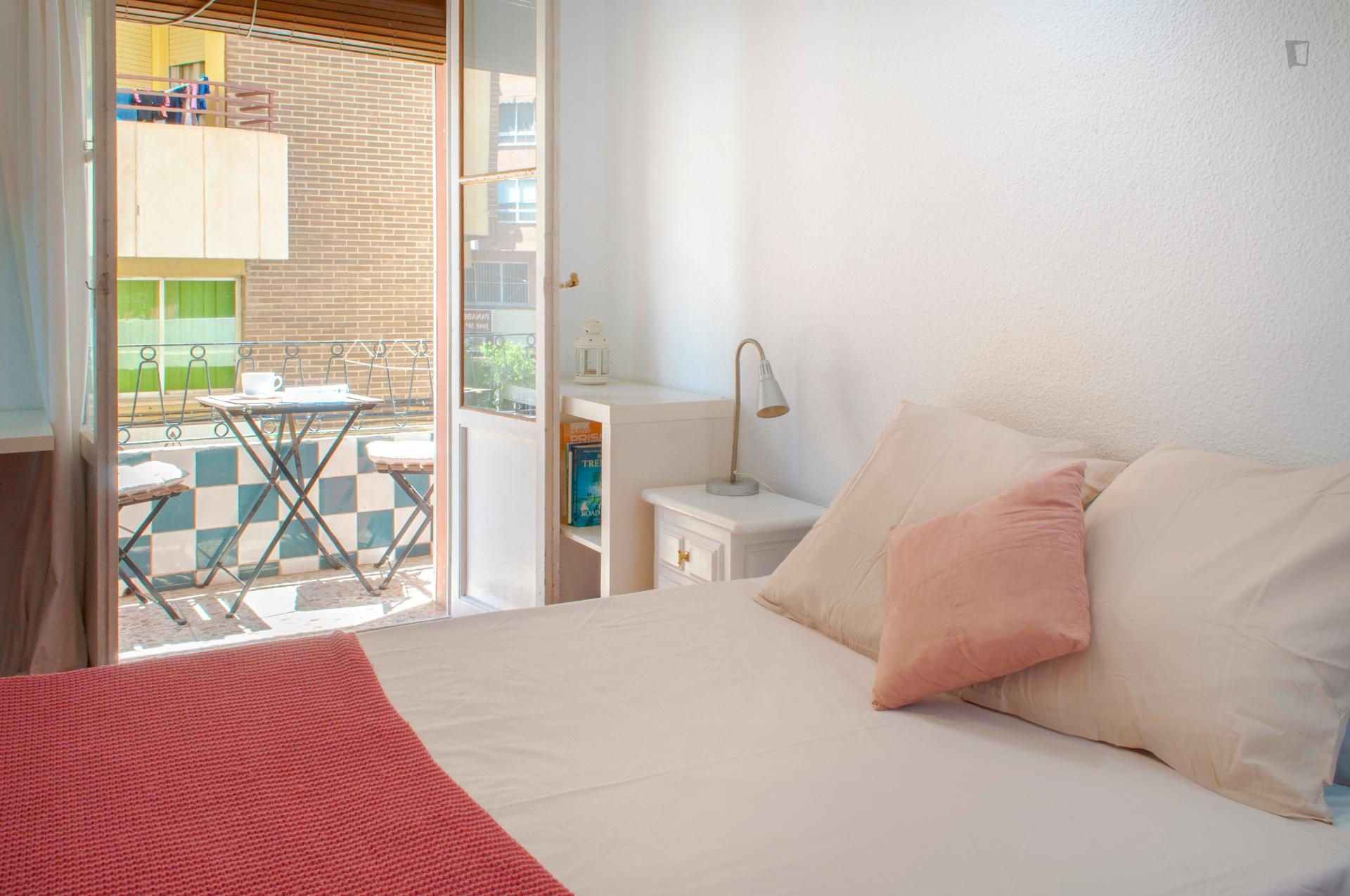 Room with Private Balcony and double mattress