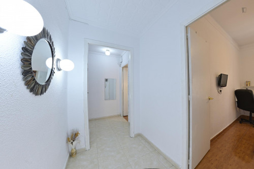 Room with Private Balcony and double mattress - Gallery - 18