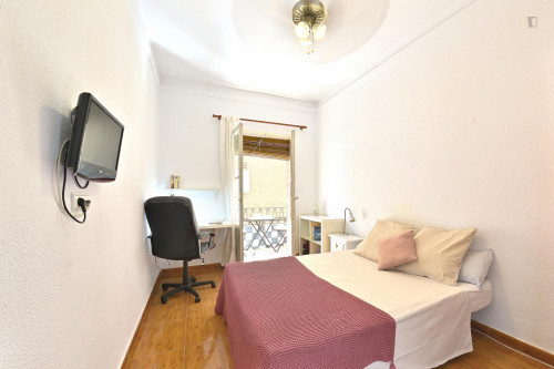 Room with Private Balcony and double mattress - Gallery - 24