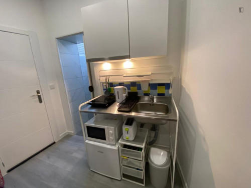 Lovely studio at Porto City Center very well located - Gallery - 5