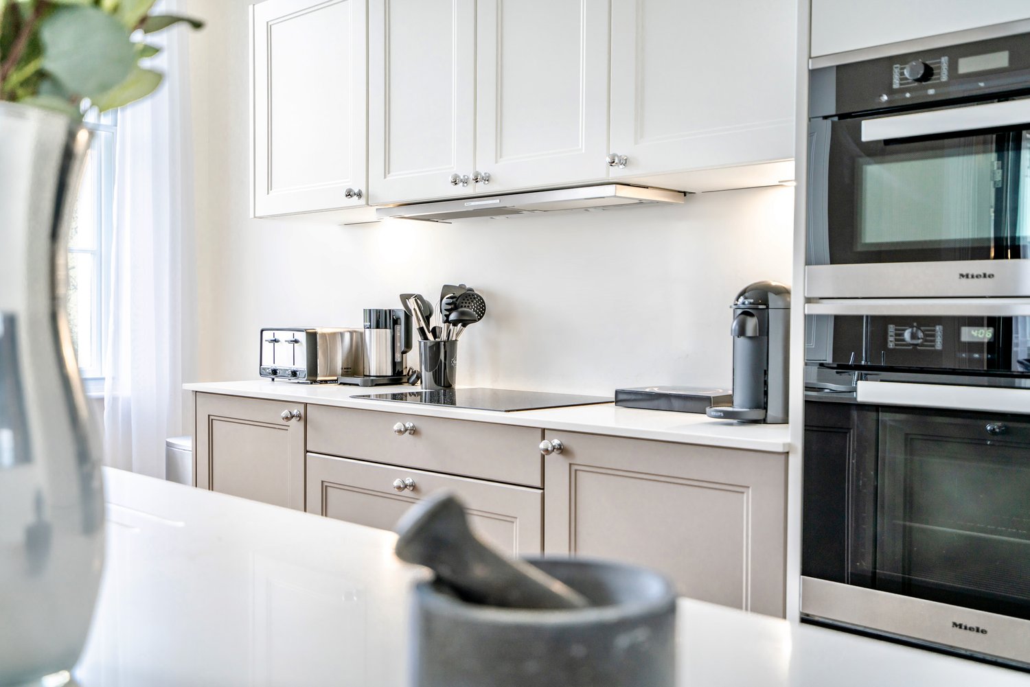  South Ken Court #5 (1 Bed Apartment)  -  South Ken Court  - Gallery -  2