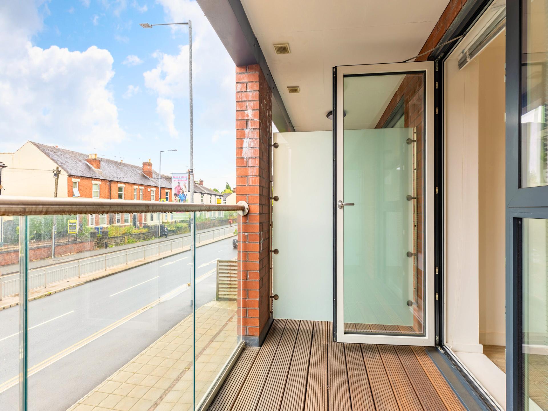  Premium Balcony Studio  -  One London Road  - Gallery -  15