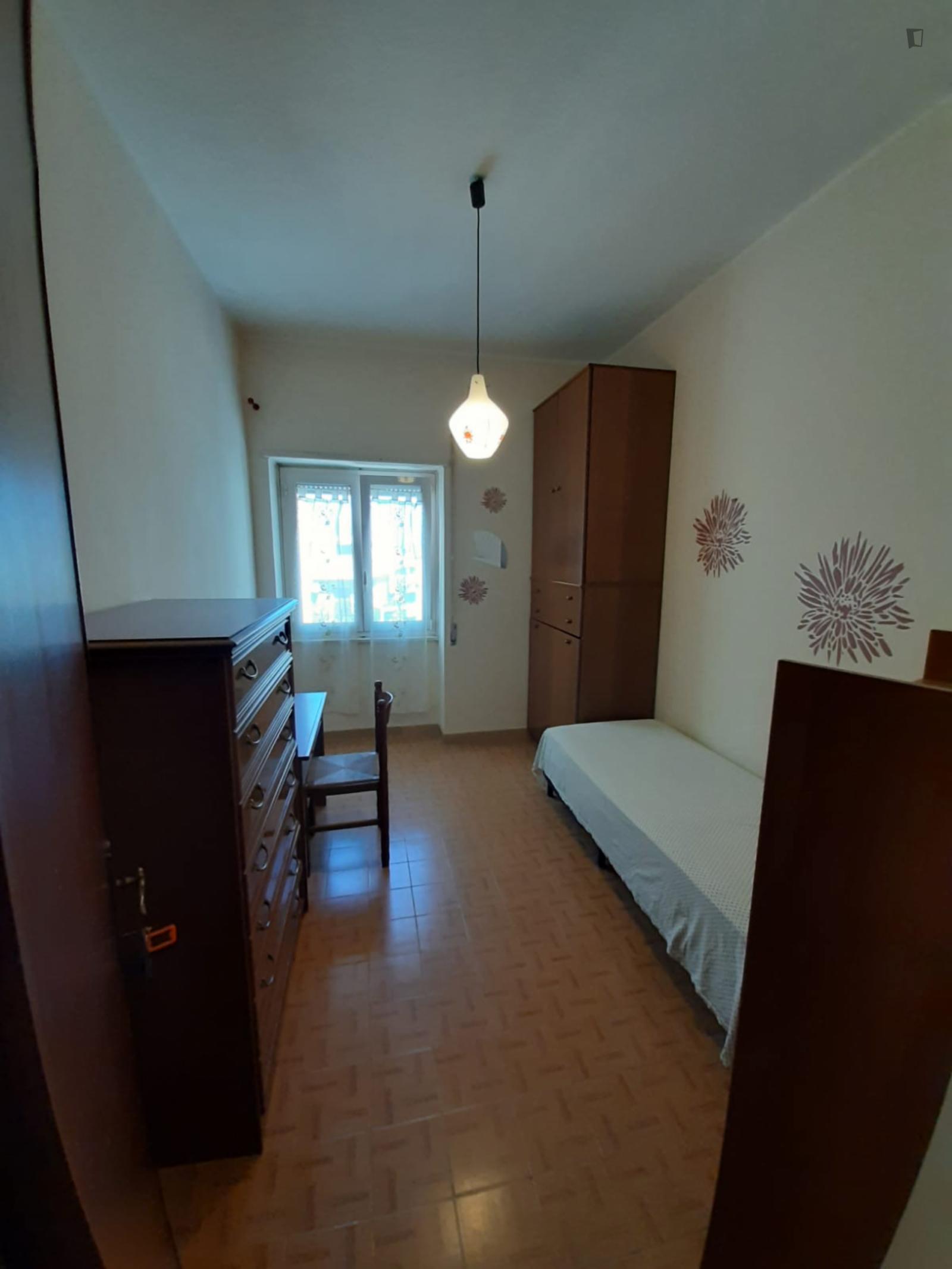  Comfy Single Bedroom Near Università Degli Studi Mediterranea Di Reggio Calabria  -  Comfy single bedroom near Università degli Studi Mediterranea di Reggio Calabria  - Gallery -  1