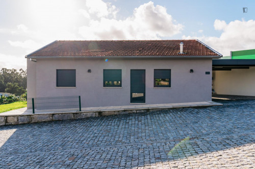 Appealing 2-bedroom house in Requião