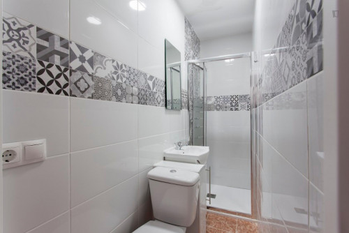 Charming double bedroom near Plaça de la Mare de Déu - Gallery - 8