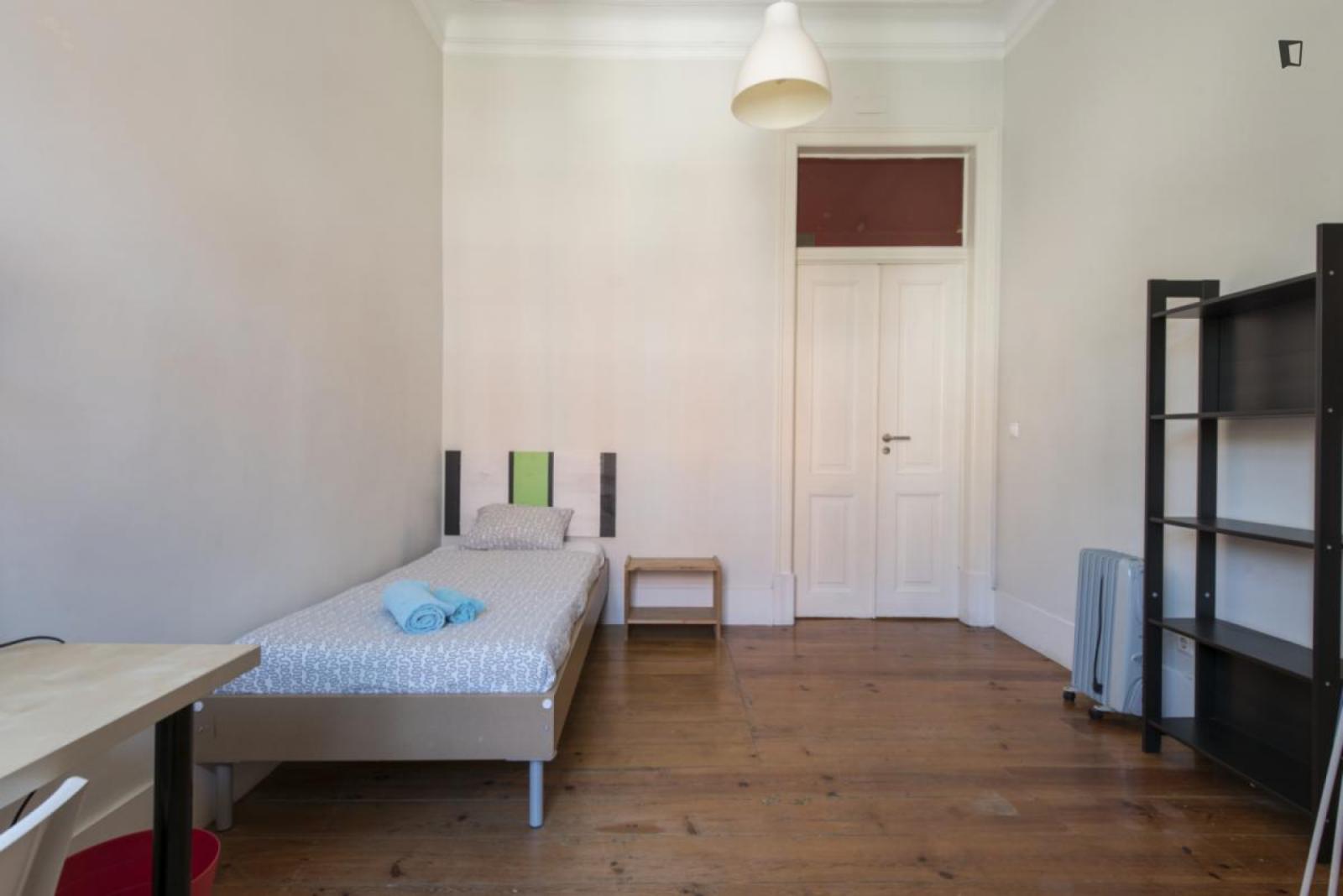 Lovely Single Bedroom Near Intendente Metro Station - Lovely single bedroom near Intendente metro station - Gallery - 1