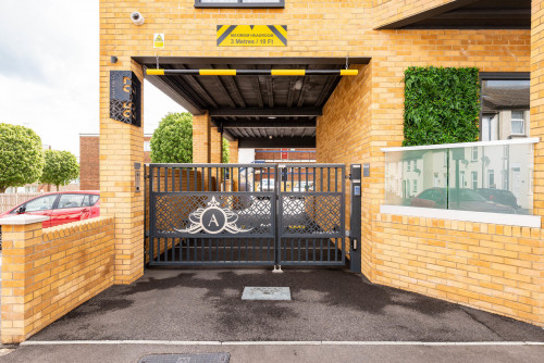Arden Street - On-site Facilities