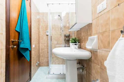 Bright and spacious bedroom in Arcella district