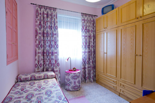 Single bedroom in a typical 4-bedroom house, in Macarena
