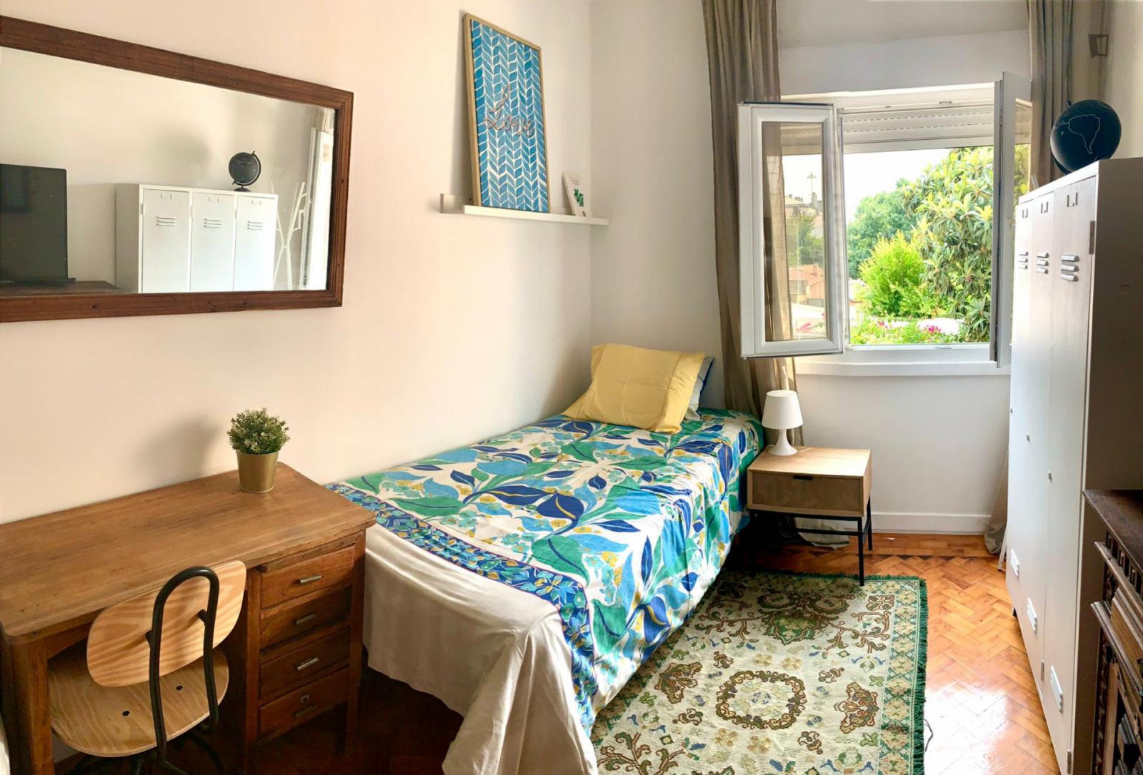 Charming Single Bedroom In Restelo Neighbourhood - Charming single bedroom in Restelo neighbourhood - Gallery - 1