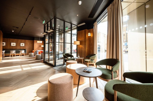 Aldgate East - Gallery - 4