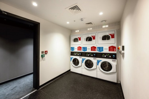 Aldgate East - Gallery - 11