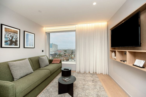 Aldgate East - Gallery - 19