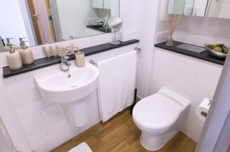  Twodio En-Suite  -  High Street  - Gallery -  5