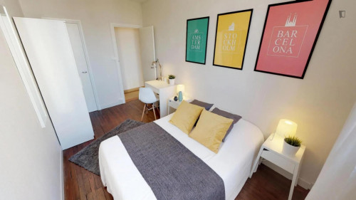 Smart double bedroom not far from Jardin des Plantes