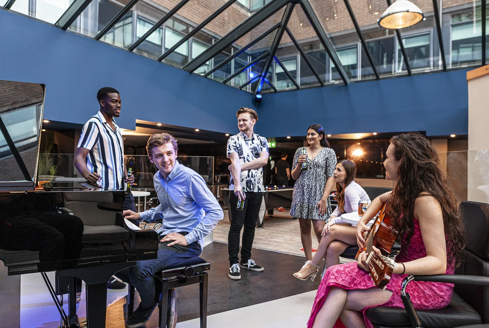 Platinum En-Suite Serviced Flat - Talbot Street - Gallery - 6