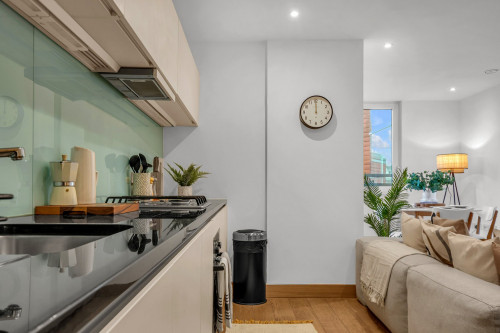 Pond Street - Gallery - 6