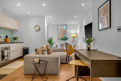 Pond Street  - Gallery -  3